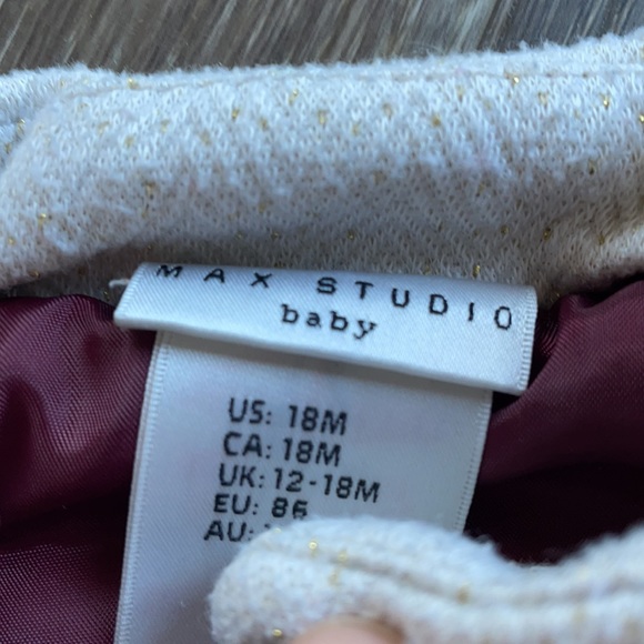 4/$20 Girls Max Studio Baby Puffy Vest Sz 18 mth - Picture 2 of 3